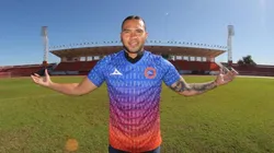 Aficionados trollean a Gullit Peña