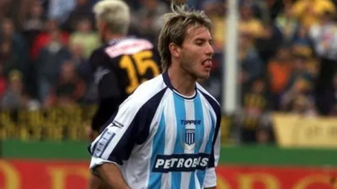 Gastón Fernández con la camiseta de Racing.