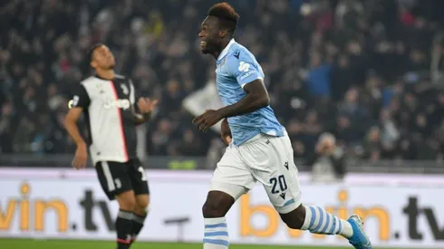 Felipe Caicedo festejando con Lazio.
