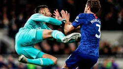 El insólito penal de Gazzaniga que Willian cambió por gol para Chelsea
