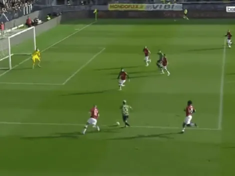 Papu Gómez hizo lo que quiso con la defensa de Milan y metió un golazo