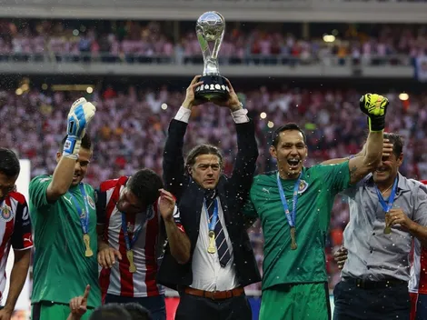 Almeyda cumplió 46 años y los ex-Chivas lo recordaron