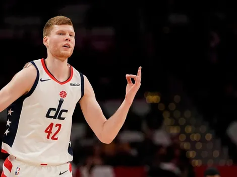 Los Lakers de LeBron James van por el tirador de moda de la NBA