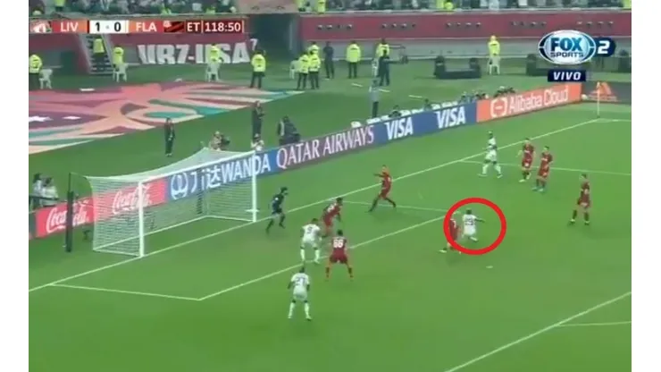 El gol errado por Lincoln en el final.