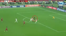 ¿No era penal? Mané cayó en el área, el arbitro cobró pero el VAR lo anuló