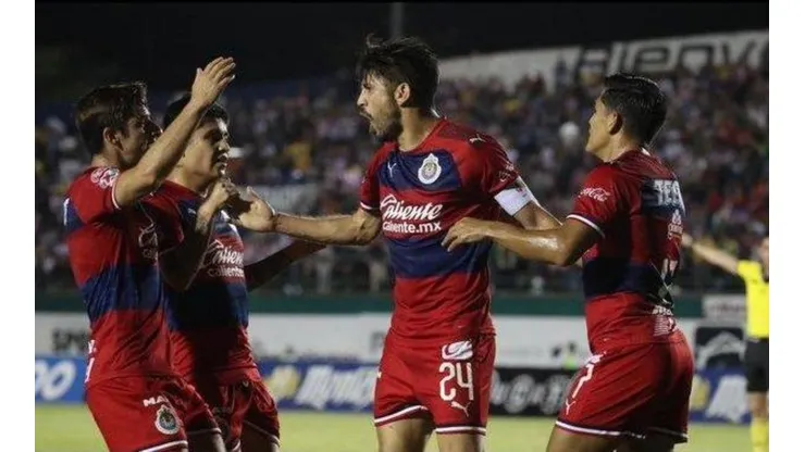 Chivas estrenó a seis refuerzos y venció a Venados