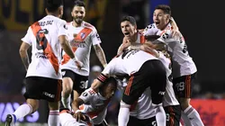 Los jugadores de River festejando en la Bombonera.