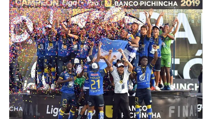Delfín viene de ser campeón en la final ante Liga de Quito.