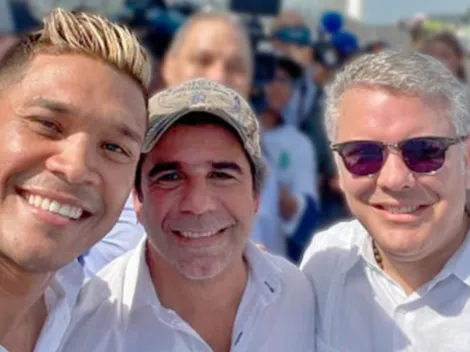Video: Teófilo Gutiérrez inauguró el Puente Pumarejo y posó junto a Iván Duque