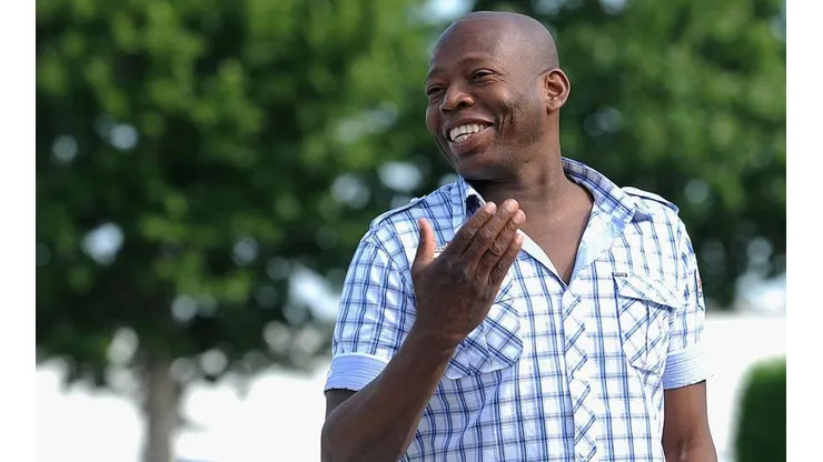 El 'Tino' Asprilla salió de la clínica, pero anunció una mala noticia
