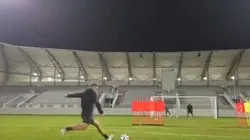 Diego, del Flamengo, metió un golazo de tiro libre en la práctica