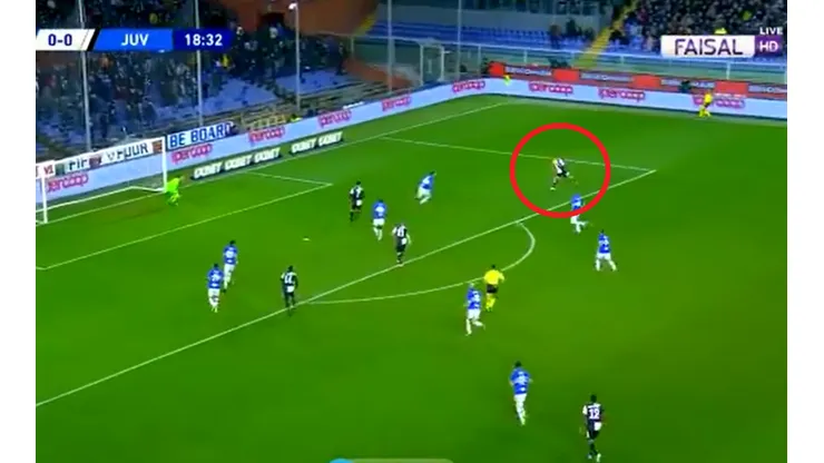 A Dybala le tiraron un cambio de frente, le pegó de volea y clavó un golazo