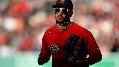 Dodgers y Red Sox, en plácticas por el futuro de Mookie Betts
