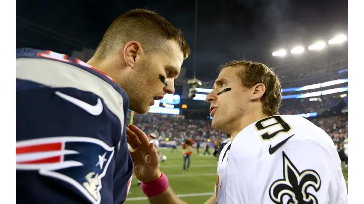La estrella de los New England Patriots felicitó a Drew Brees por su nuevo logro.