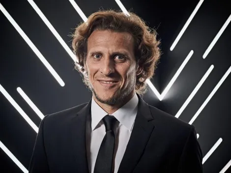 Diego Forlán cerca de convertirse en el técnico de un club en donde jugó