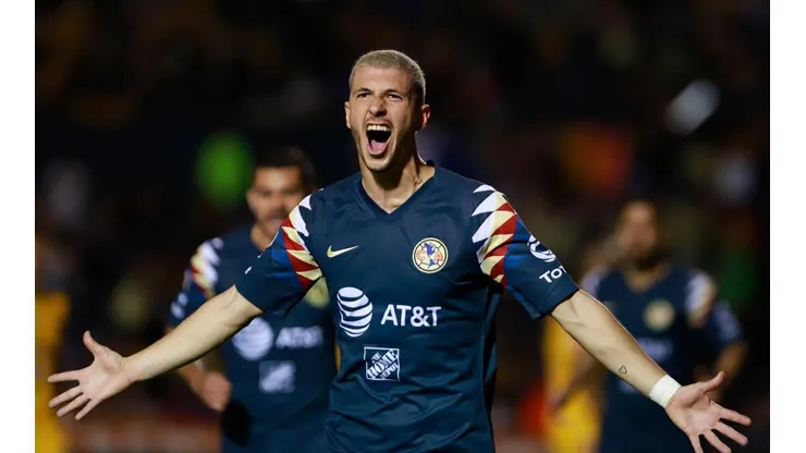 El volante es un símbolo americanista.