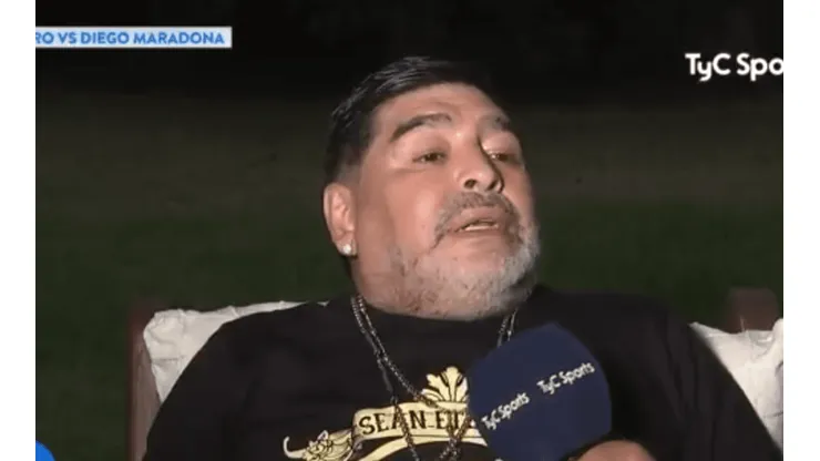 Foto de Diego Maradona en la entrevista con Libero.