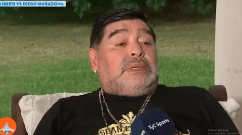 Maradona: "No me sentaría a tomar un café con Riquelme"
