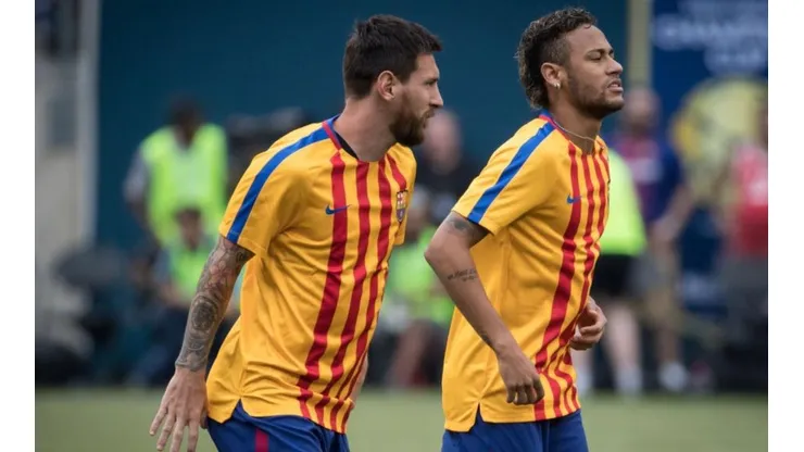 Neymar: "Debería haber un Balón de Oro solo para Messi"