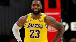 LeBron, sin pelos en la lengua, le tiró un mensajito a las estrellas que se ausentan.