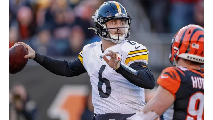 ¿Le soltó la mano? Mike Tomlin y una enigmática declaración sobre Devlin Hodges.