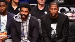 Las estrellas de los Nets viven a su manera los encuentros de su equipo.