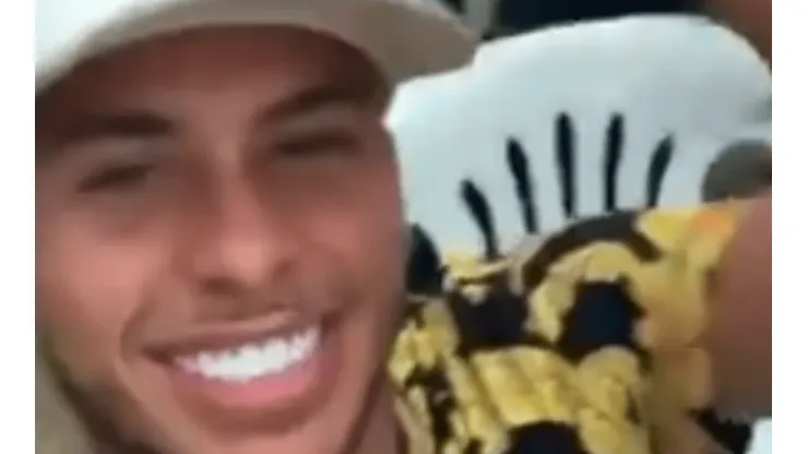 Video: Duván Vergara está en vacaciones, pero no para de celebrar la estrella 14