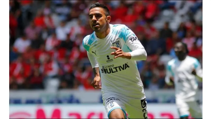 Alonso Escoboza se despidió del Querétaro.