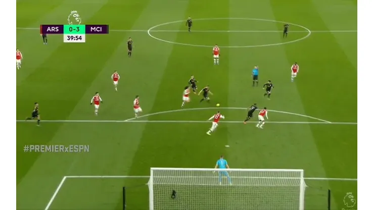 De Bruyne recibió, giró, le pegó desde afuera y clavó otro golazo