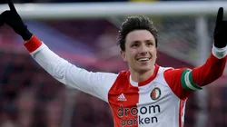 Berghuis hizo pedazos al PSV de Érick Gutiérrez