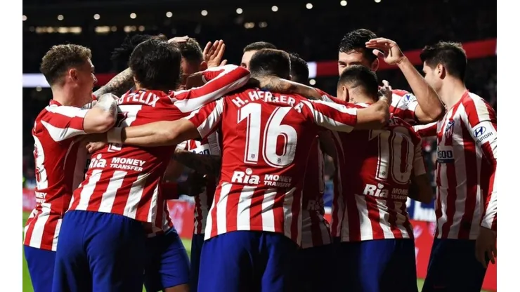 Atlético Madrid le ganó a Osasuna y aprovechó el empate del Barcelona para acercarse en La Liga