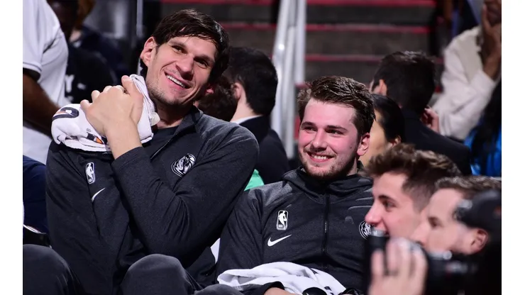 Boban Marjanovic posó con la playera del Tri y no ocultó su felicidad.