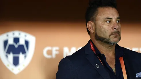 El Turco logró el gran objetivo y su equipo enfrentará a Liverpool en Semifinales.