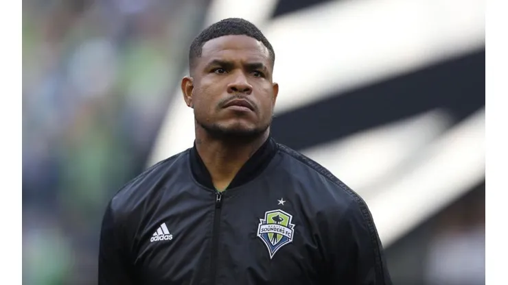Millonarios ya habría avisado a Román Torres que ya no lo van a contratar