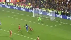 Sombrerito en el área y bomba: golazo de Gomis para el Al Hilal