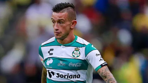 Lozano es pretendido por todos...