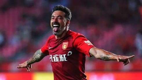 Aunque hoy anunció su retiro, un equipo de la Superliga quiere a Lavezzi