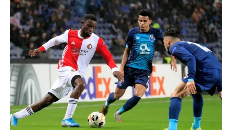 Porto venció al Feyenoord y se clasificó a la fase final de la UEFA Europa League.
