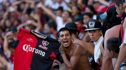 Barra de Atlas responde a Chivas por contratación de Calderón