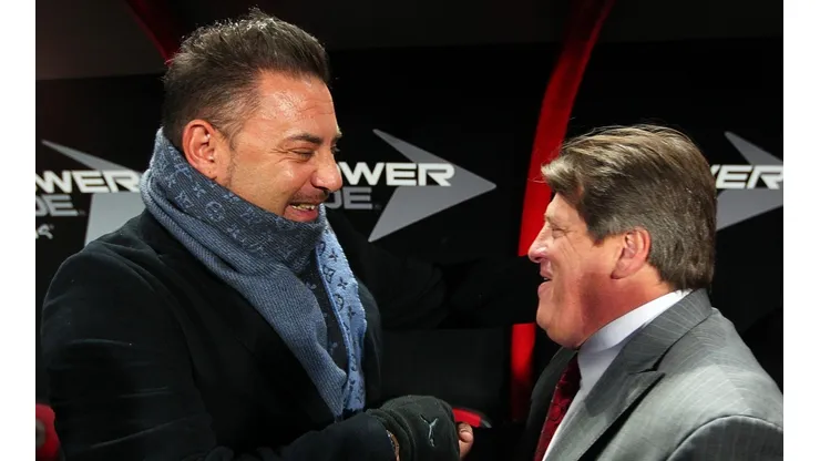 Es personal: el premio que se disputan Miguel Herrera y Antonio Mohamed en la Final