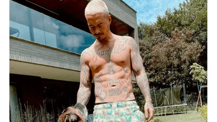 J Balvin subió un recuerdo cuando se parecía mucho a Joe Arroyo