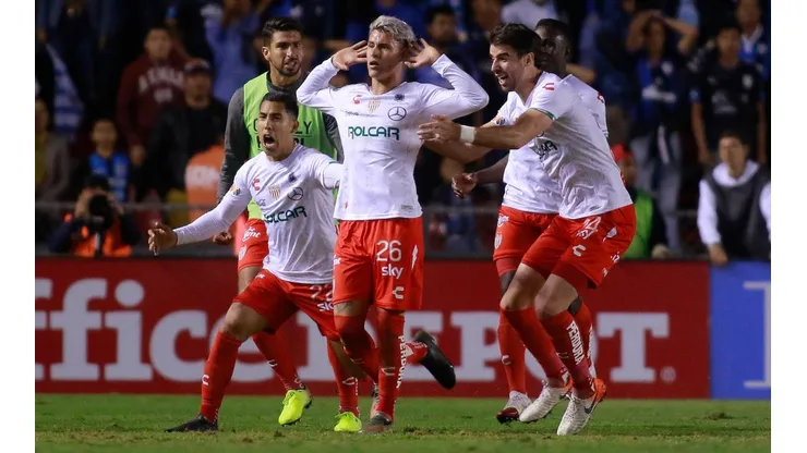 Calderón llegará a Chivas en breve...