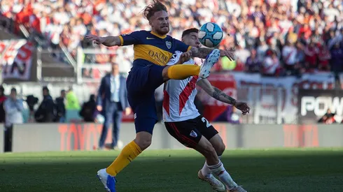 Foto de un duelo entre River y Boca en El Monumental.