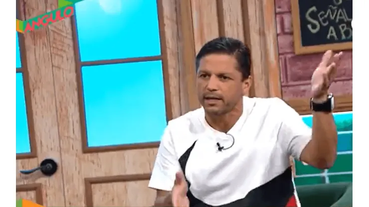 Pedro García es panelista en Al Ángulo.