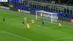 Lukaku hizo todo bien, le iba a marcar un golazo al Barcelona, pero llegó Lenglet