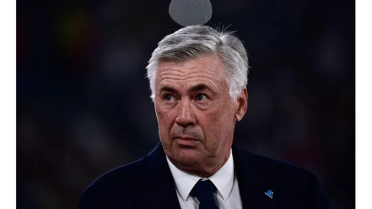 Napoli goleó, clasificó a octavos de Champions ¡y lo echó a Ancelotti!