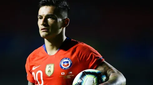 Sería un bombazo: Boca, tras los pasos de Charles Aránguiz