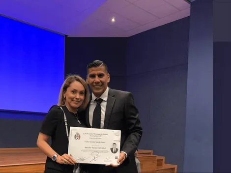 ¿Cuál será su primer club? Caros Salcido se tituló como Director Técnico