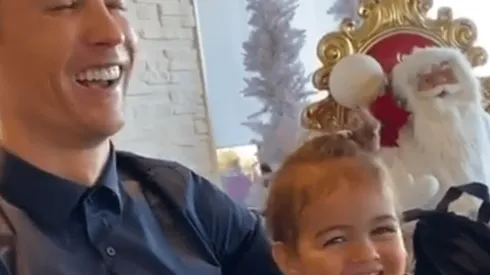 ¡Muy tierno! El beso de Cristiano Ronaldo que hace morir de risa a su hija