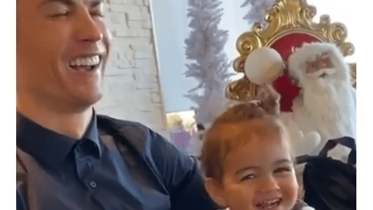 ¡Muy tierno! El beso de Cristiano Ronaldo que hace morir de risa a su hija